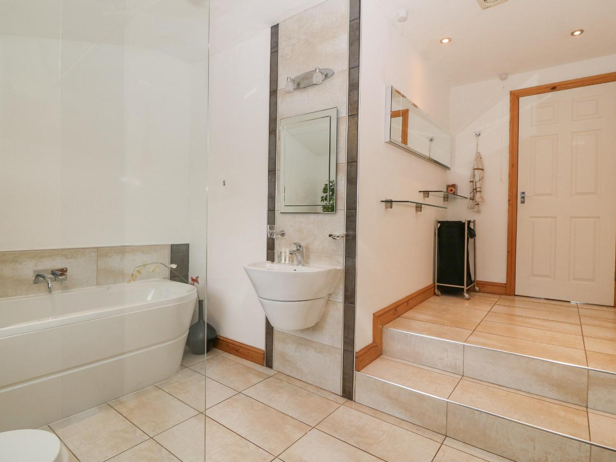 Coed Llai Villa Holyhead Buitenkant foto
