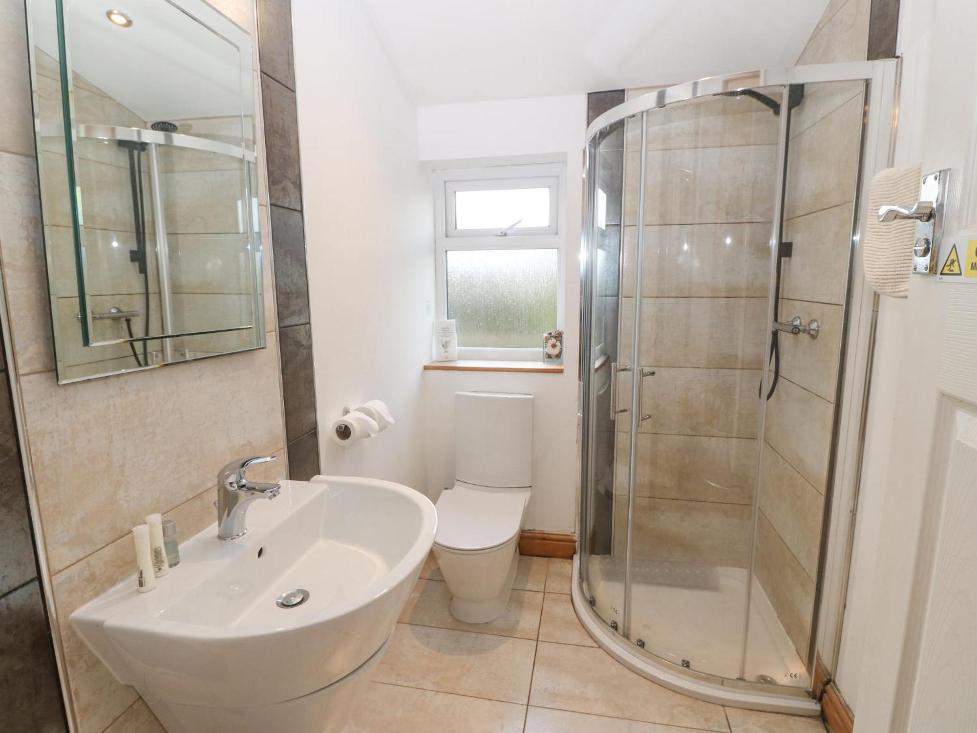 Coed Llai Villa Holyhead Buitenkant foto
